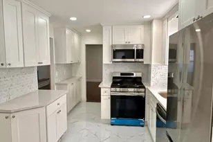 1424 Kiefer Ave, Elmont, NY 11003 - Photo 5