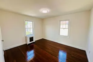 1424 Kiefer Ave, Elmont, NY 11003 - Photo 7