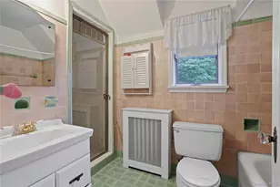 8 Ritchey Pl, White Plains, NY 10605 - Photo 23