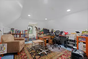8 Ritchey Pl, White Plains, NY 10605 - Photo 25