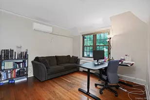 8 Ritchey Pl, White Plains, NY 10605 - Photo 17