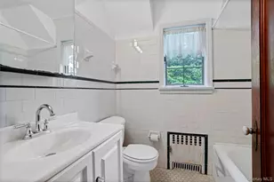 8 Ritchey Pl, White Plains, NY 10605 - Photo 19