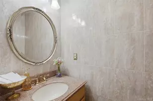 104 Lincoln Blvd, Hauppauge, NY 11788 - Photo 13