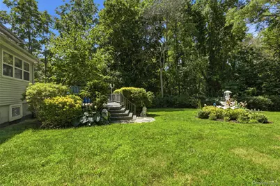 104 Lincoln Boulevard, Hauppauge, NY 11788 - Photo 29