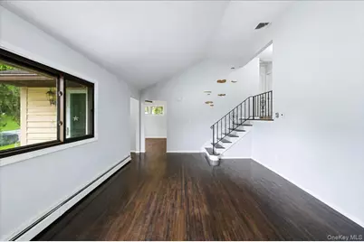 63 Waterbury Parkway, Cortlandt Manor, NY 10567 - Photo 3