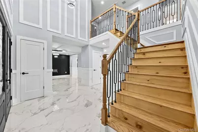 115 Marguerite Avenue, Elmont, NY 11003 - Photo 5