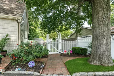 1A Richard Place, Ronkonkoma, NY 11779 - Photo 31