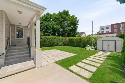 208 Third Avenue, Pelham, NY 10803 - Photo 43