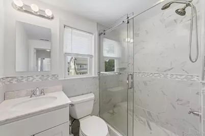 208 Third Avenue, Pelham, NY 10803 - Photo 37