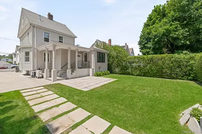 208 Third Avenue, Pelham, NY 10803 - Photo 47