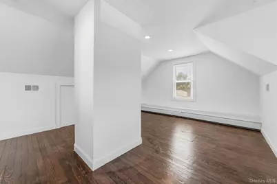 208 Third Avenue, Pelham, NY 10803 - Photo 39