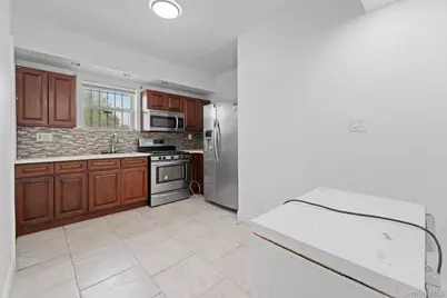 21216 Nashville Boulevard, Cambria Heights, NY 11411 - Photo 3