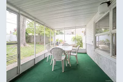 128 James Street, Massapequa, NY 11758 - Photo 21