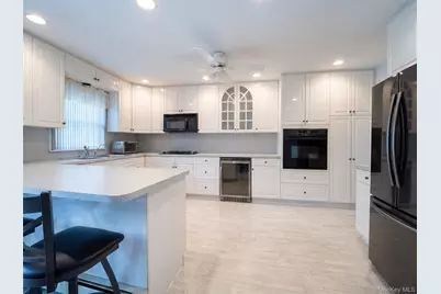 128 James Street, Massapequa, NY 11758 - Photo 7