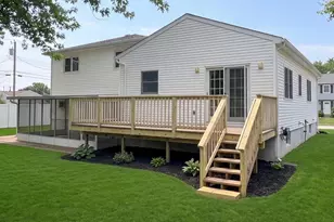128 James St, Massapequa, NY 11758 - Photo 23