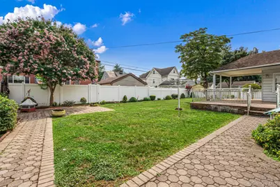 8315 264th Street, Glen Oaks, NY 11004 - Photo 3