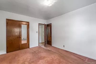 8315 264th Street, Glen Oaks, NY 11004 - Photo 15