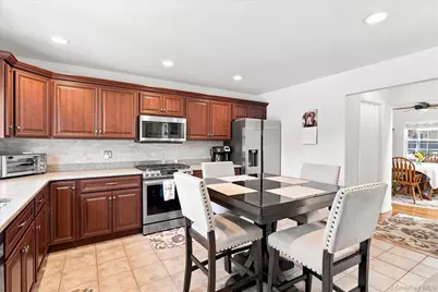 85 Maple Road, Rocky Point, NY 11778 - Photo 11
