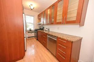 61-41 Saunders St, Rego Park, NY 11374 - Photo 19