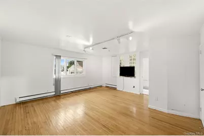 160 Clearmeadow Drive, East Meadow, NY 11554 - Photo 11