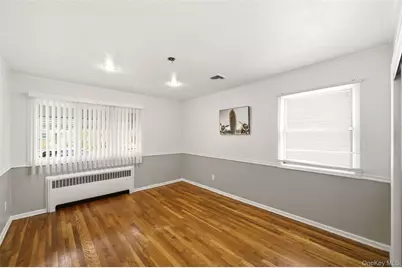 160 Clearmeadow Drive, East Meadow, NY 11554 - Photo 9