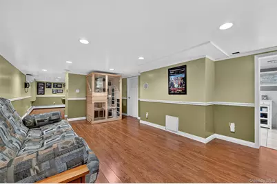 95 Collyer Avenue, New City, NY 10956 - Photo 19