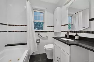 95 Collyer Ave, New City, NY 10956 - Photo 9