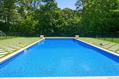8 Headley Way, Woodbury, NY 11797 - Photo 31