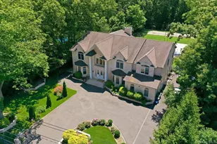 8 Headley Way, Woodbury, NY 11797 - Photo 39