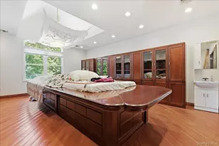 8 Headley Way, Woodbury, NY 11797 - Photo 21