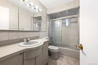 2728 Concord Drive, East Meadow, NY 11554 - Photo 19