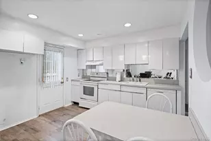 2728 Concord Dr, East Meadow, NY 11554 - Photo 11