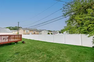 2728 Concord Dr, East Meadow, NY 11554 - Photo 29