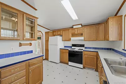 1 Palm Circle, Poughkeepsie, NY 12603 - Photo 11