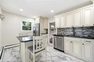 11 Mell Dr, North Babylon, NY 11703 - Photo 11