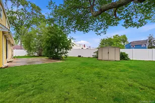 11 Mell Dr, North Babylon, NY 11703 - Photo 25