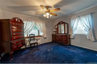 9 Croyden Lane, Hicksville, NY 11801 - Photo 9