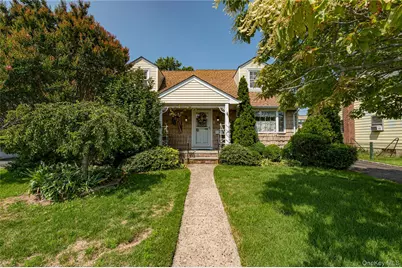 9 Croyden Lane, Hicksville, NY 11801 - Photo 1