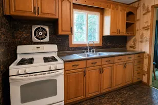 1020 N Niagara Ave, Lindenhurst, NY 11757 - Photo 7