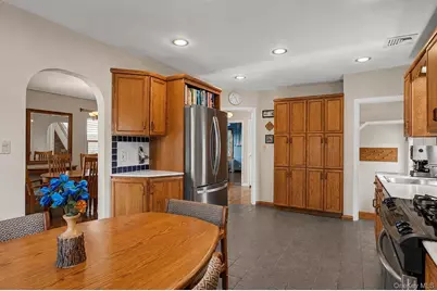 1602 Imperial Avenue, New Hyde Park, NY 11040 - Photo 13