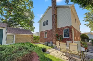 1602 Imperial Ave, New Hyde Park, NY 11040 - Photo 31