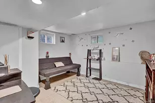 17 Shonnard Ave, Freeport, NY 11520 - Photo 21