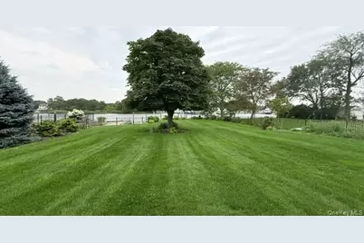 131 Crystal Beach Boulevard, Moriches, NY 11955 - Photo 11