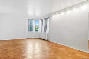 70-25 Yellowstone Blvd, Forest Hills, NY 11375 - Photo 21