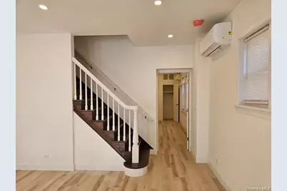 159-09 Laburnum Avenue, Flushing, NY 11358 - Photo 5