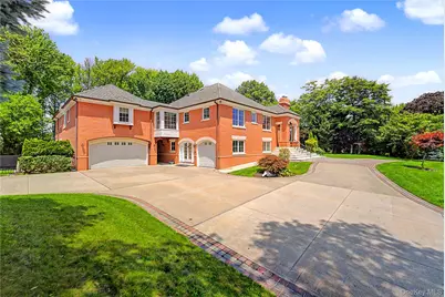 25 Lake Road, Great Neck, NY 11020 - Photo 23