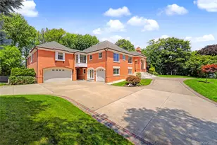 25 Lake Rd, Great Neck, NY 11020 - Photo 23