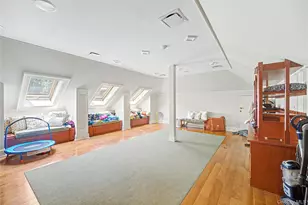 25 Lake Rd, Great Neck, NY 11020 - Photo 45