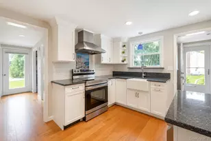 2 Fox Ln, Shoreham, NY 11786 - Photo 19