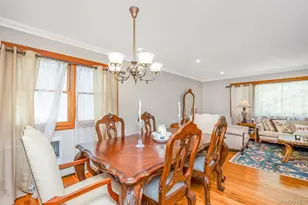 67 Cedar Pl, Floral Park, NY 11001 - Photo 5